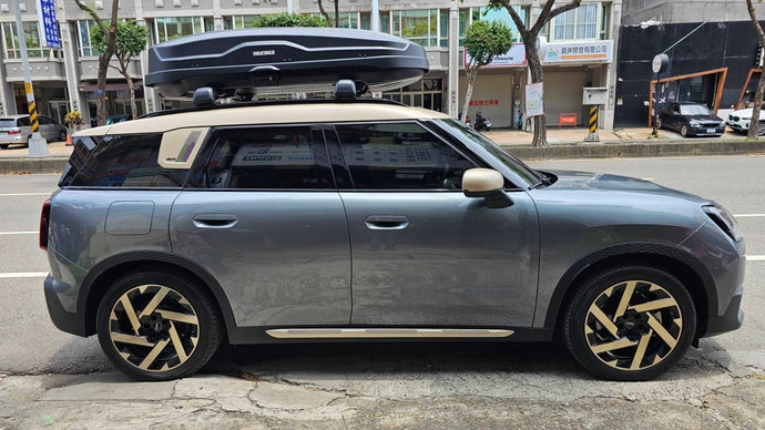 車款實裝系列》MINI Countryman SE 純電:  FX 車頂架 + 車頂箱
