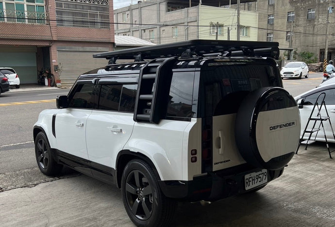 車款實裝系列》Land Rover Defender：LNL重型平台 + RoadShower加壓式水箱