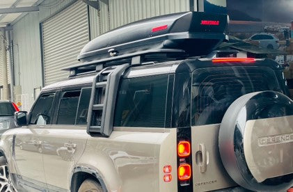 車款實裝系列》Defender：安裝 SkyBox 18s 車頂箱